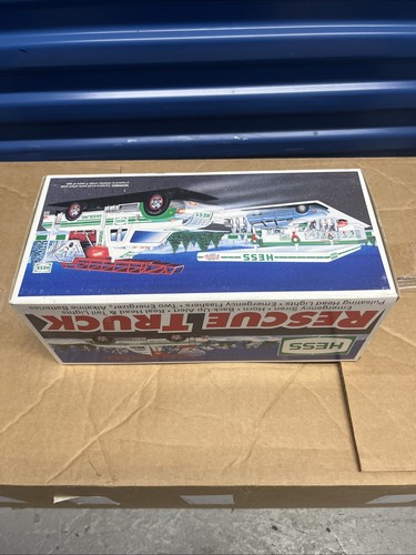 1994 Hess Rescue Truck – Mint in Box – Lights & Sounds - photo 3