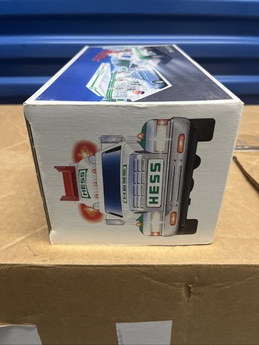 1994 Hess Rescue Truck – Mint in Box – Lights & Sounds - photo 5