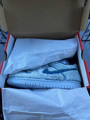 Nike Dunk Low Abominable Snowman (GS) Size 5Y / 6.5W