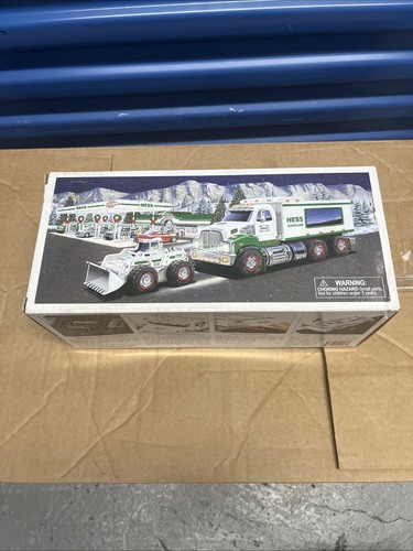 Hess 2008 Toy Truck and Front Loader New In original Box