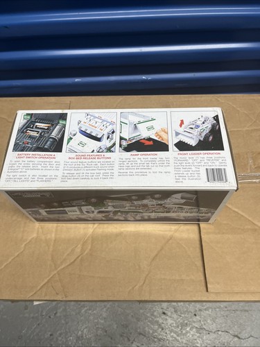 Hess 2008 Toy Truck and Front Loader New In original Box - photo 4
