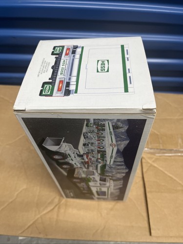 Hess 2008 Toy Truck and Front Loader New In original Box - photo 5