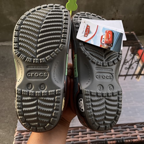 NEW Crocs Tow Mater Youth Size J5 Disney Pixar Cars Clog - photo 5