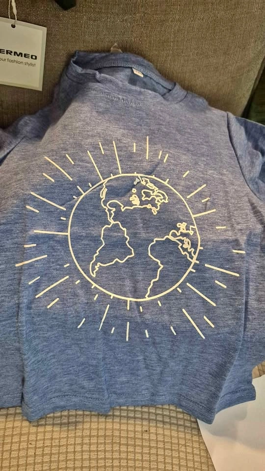 ERMEO Blue Earth Design T-Shirt Size 120