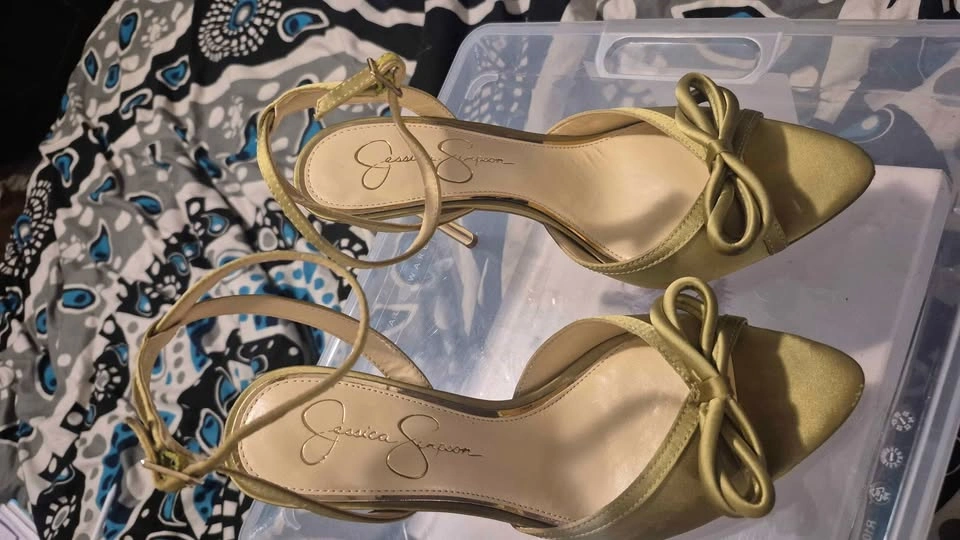 Jessica Simpson Green Satin Bow Stiletto Heels 8.5 - photo 3