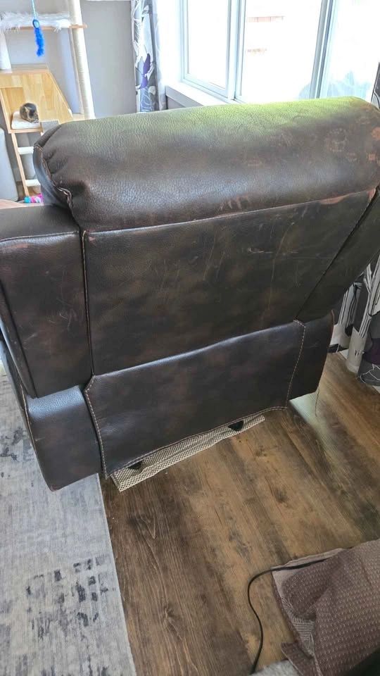 Brown Leather Recliner Chair - photo 4