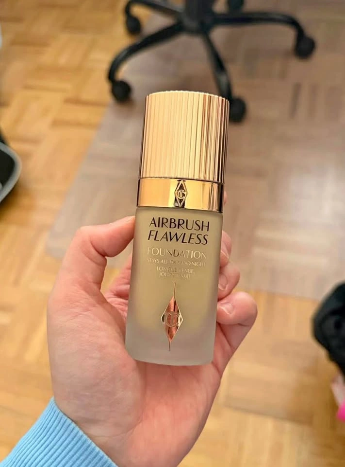 Charlotte tilbury flawless foundation