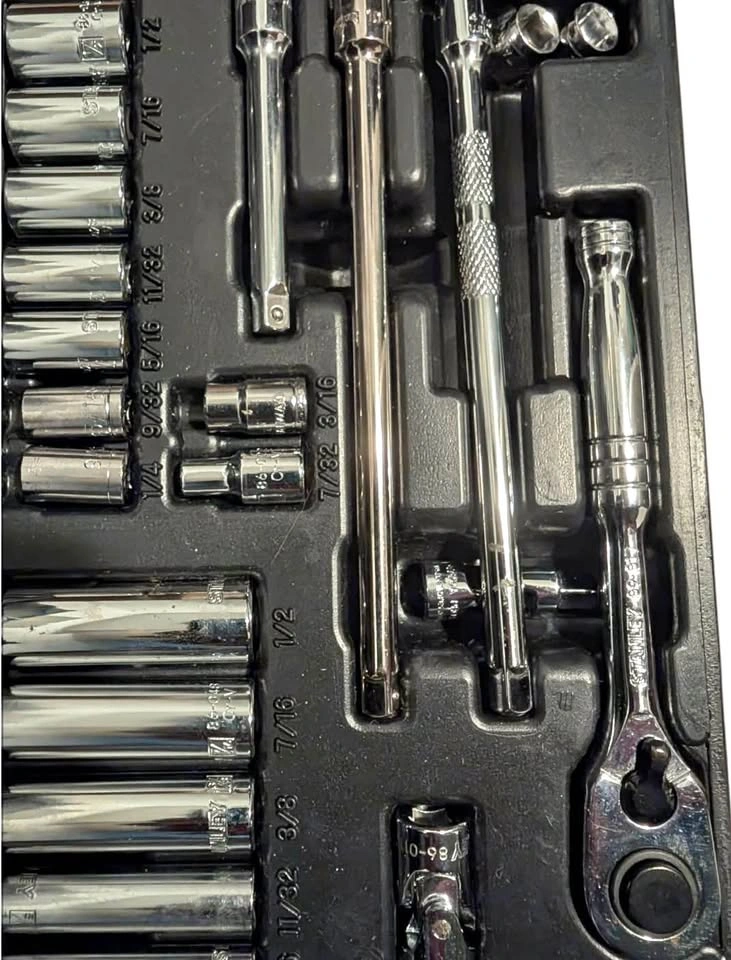 Complete socket wrench set Metric and English