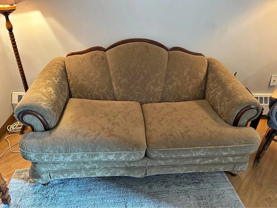 Vintage Traditional Sofa