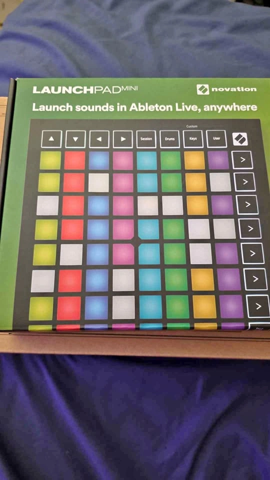 Novation launchpad mini MK3