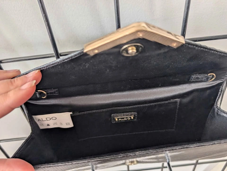 Aldo Black Snakeskin Clutch - photo 2