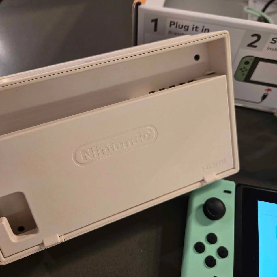 Nintendo Switch Animal Crossing Edition - photo 3