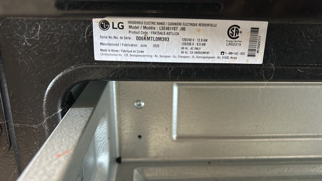 LG LSE4611ST Electric Range - photo 5