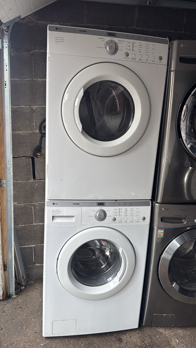 LG Tromm Washer and Dryer Set - photo 5