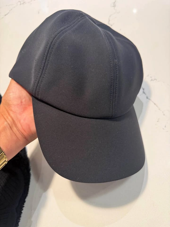Lululemon hat