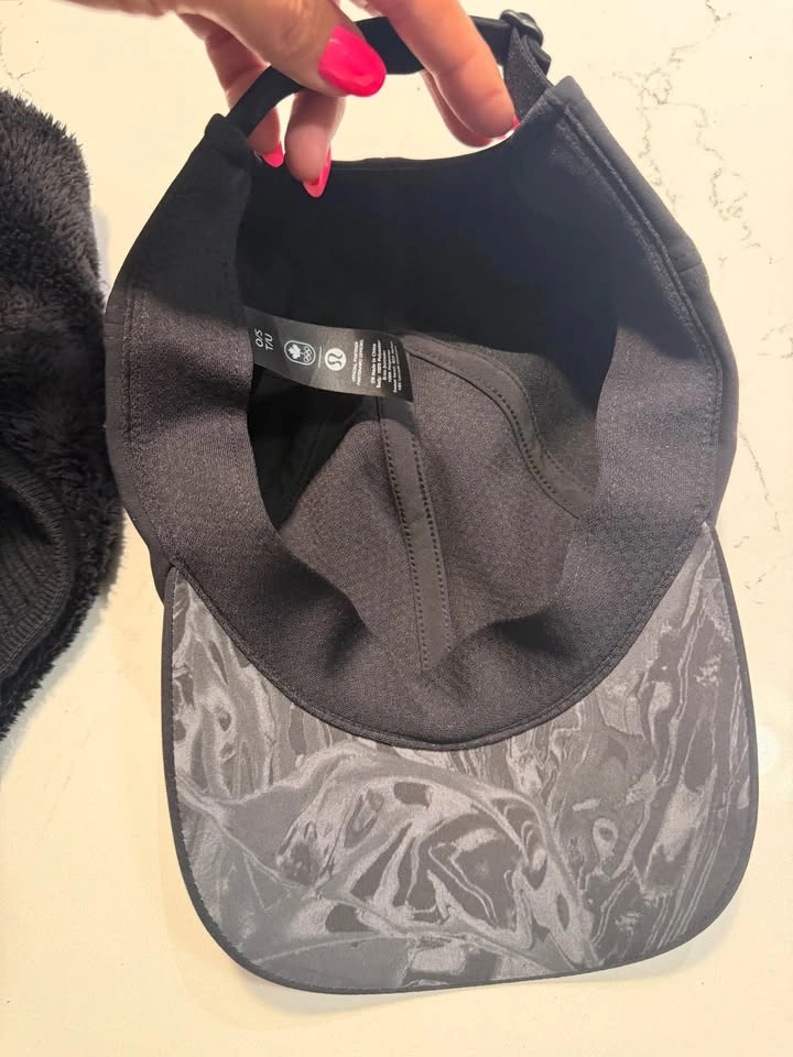 Lululemon hat - photo 3