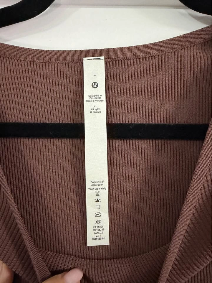 Lululemon body suit- new, large - photo 3