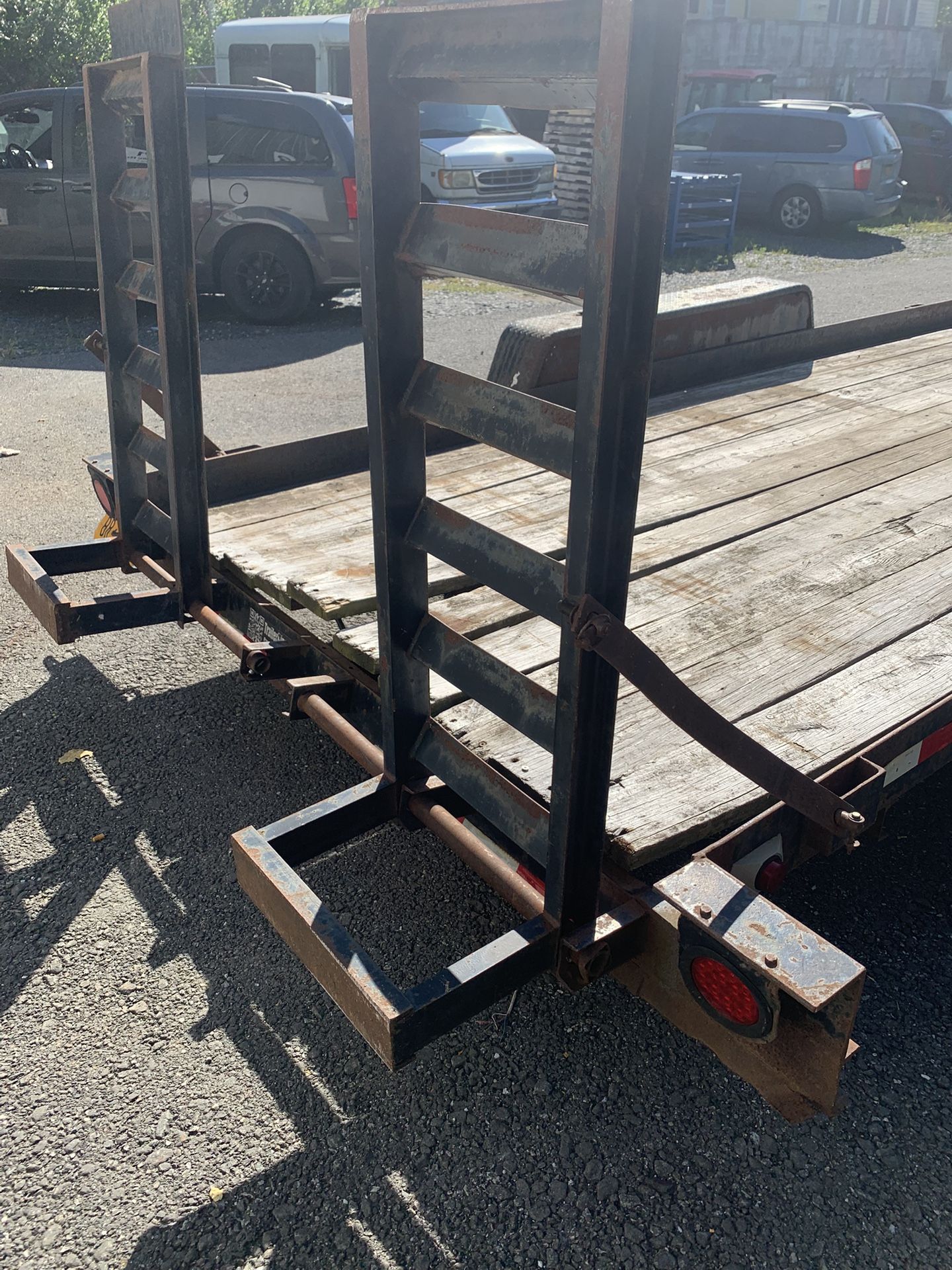 Flatbed trailer - photo 4