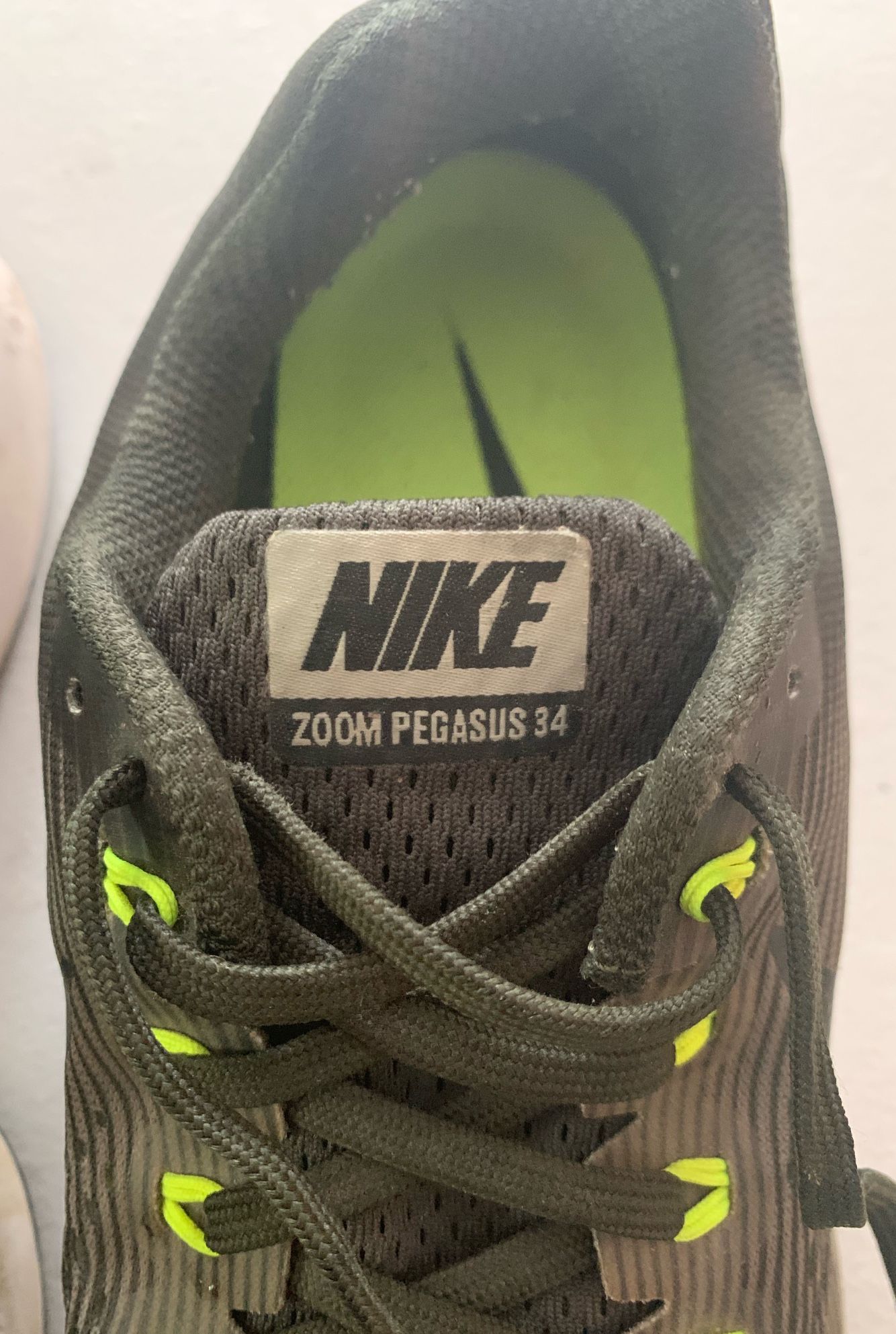 Nike Zoom Pegasus 34, Size 10