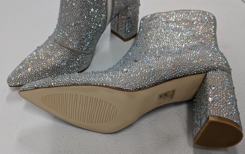 Woman's Sparkly Booties Shoe Boots Size 7 New - photo 3