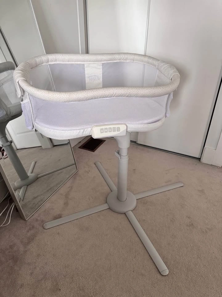 HALO BassiNest Premiere Swivel Sleeper in Pebble - photo 2