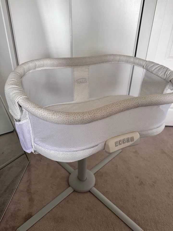 HALO BassiNest Premiere Swivel Sleeper in Pebble - photo 3