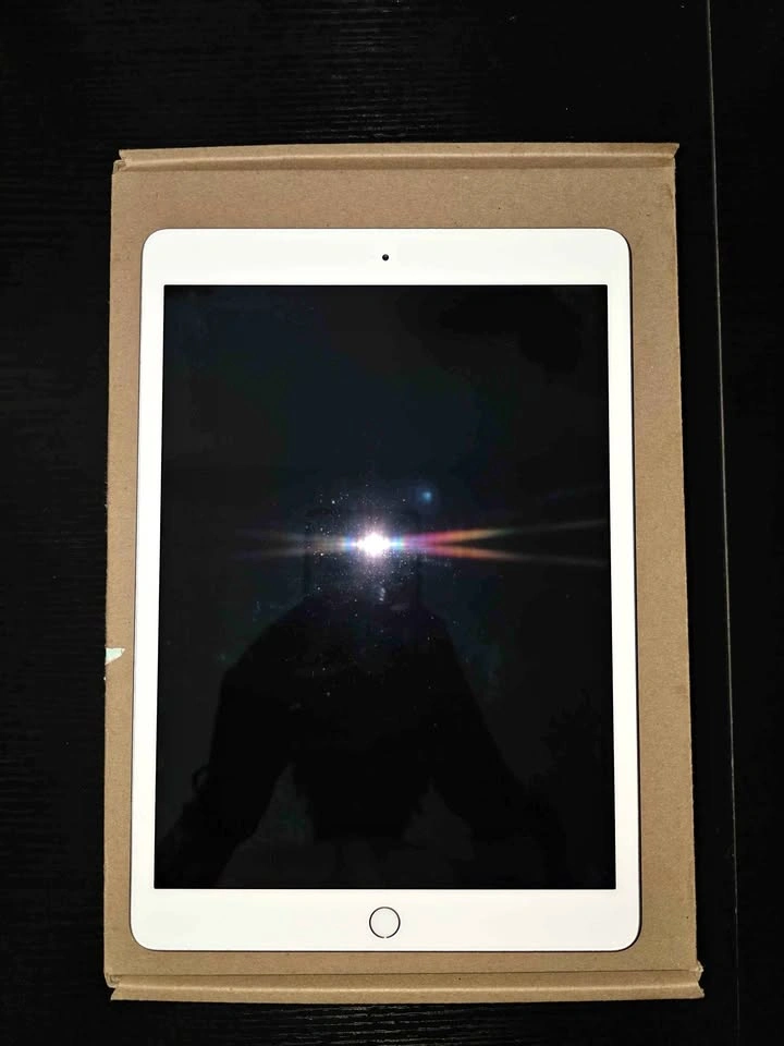 Apple iPad 8th Gen 32GB WiFi