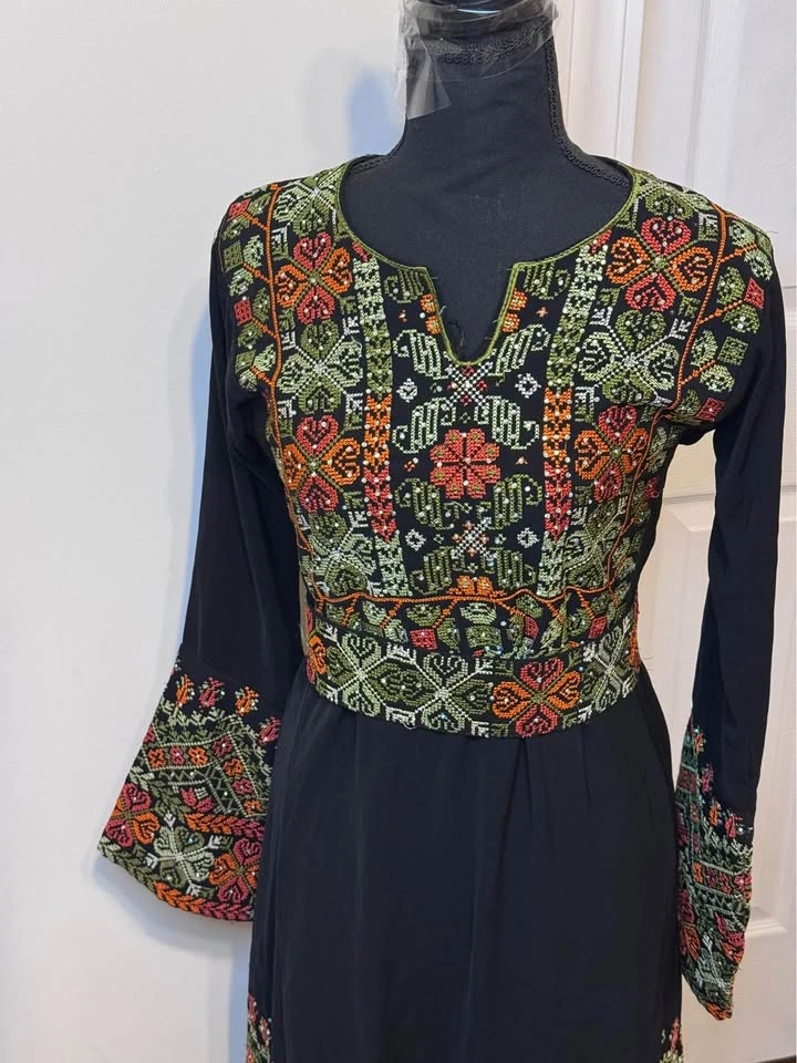 Simple Thobe/ Middle Eastern dress - photo 3