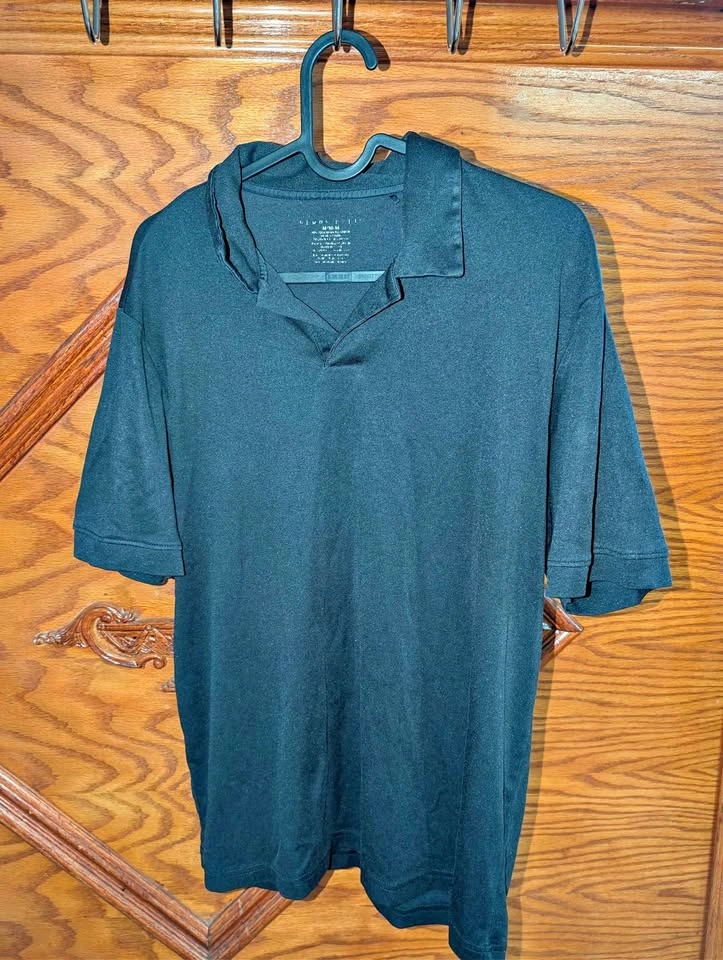Perry Ellis Polo t shirt medium