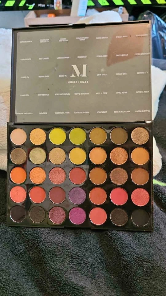 Morphe 35M Boss Mood Artistry Palette
