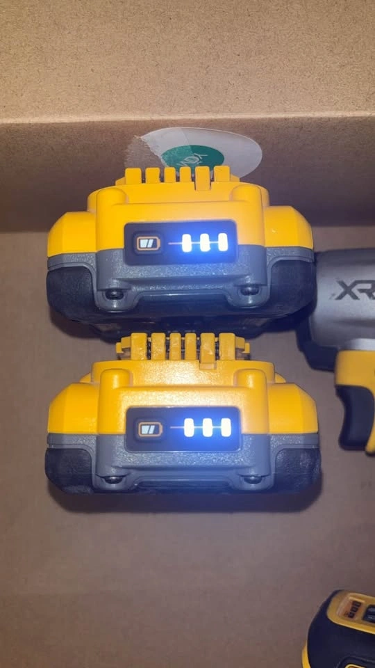 Impact drill with 2 batteries - photo 3