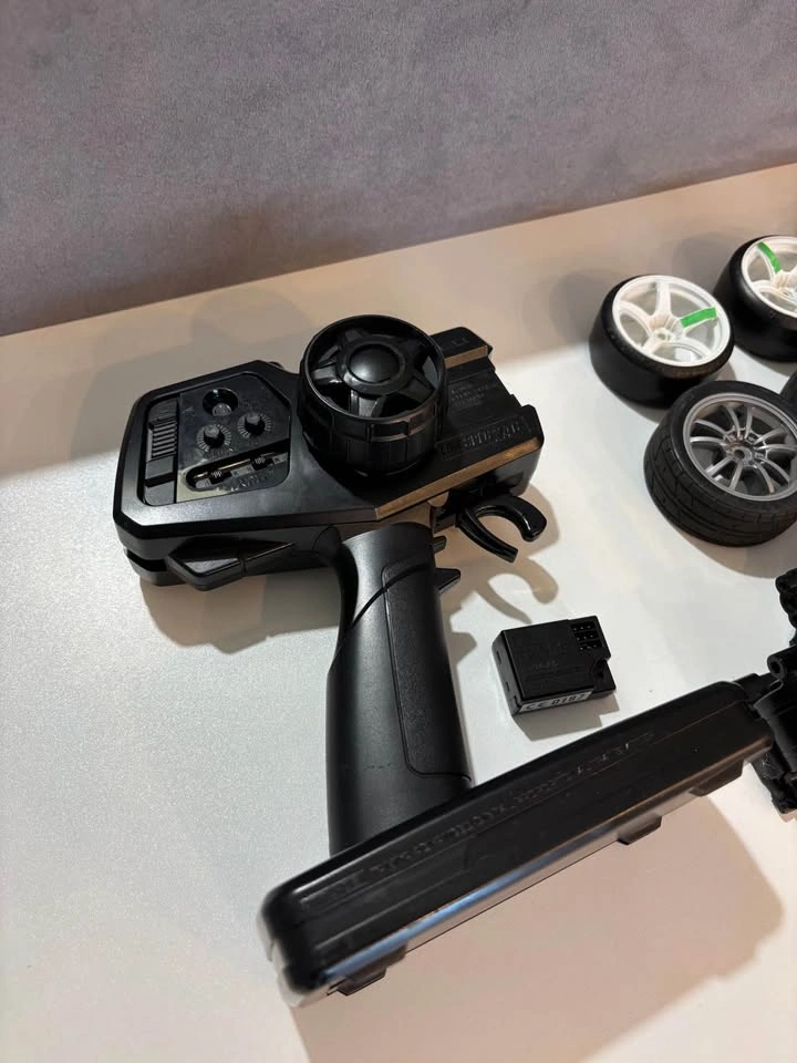 Tt01 chassis with electronics - photo 2