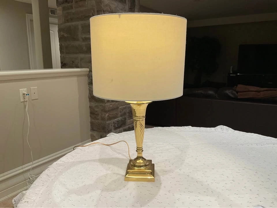 Vintage Polished Brass Table Lamp Fluted Column - photo 4