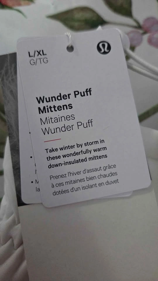 NEW (with tags) Lululemon Size L/XL Wunder Puff Mittens - photo 2