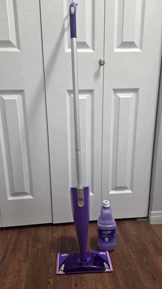 Swiffer WetJet (read description)