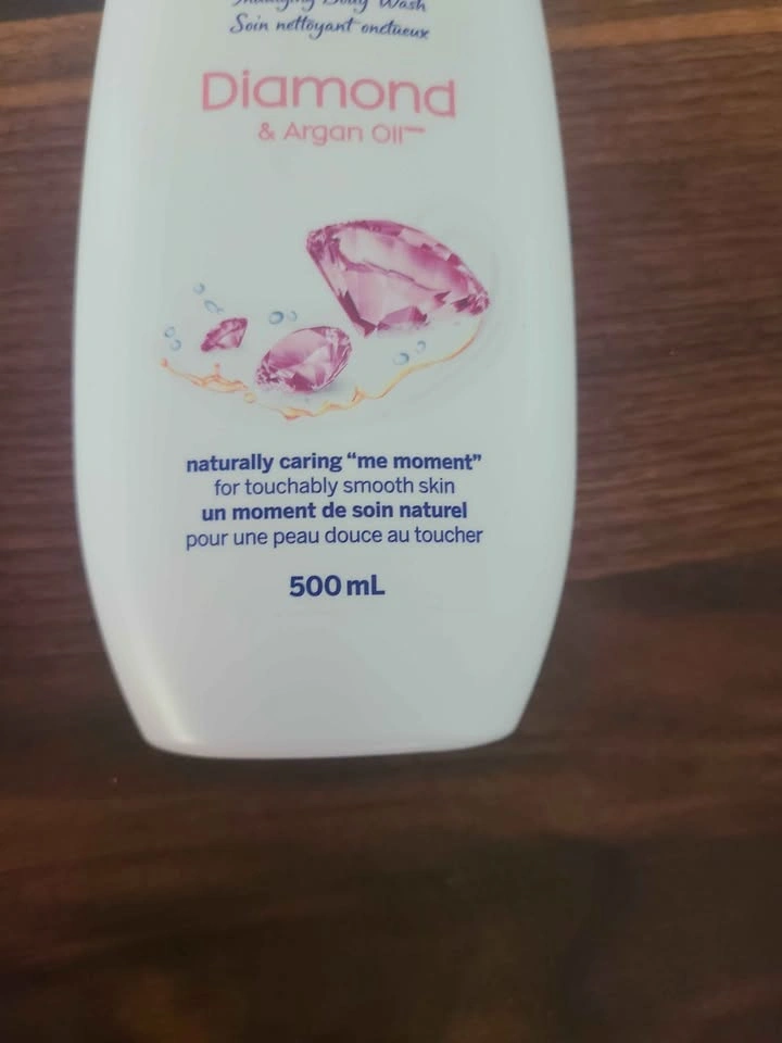 NIVEA Diamond & Argan Oil Indulging Body Wash. 500 ml - photo 2