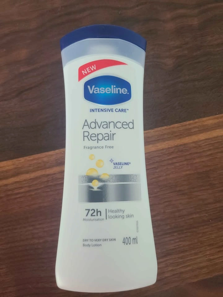 Vaseline Intensive Care Advanced Repair Body Lotion 400ml 2 avai - photo 2