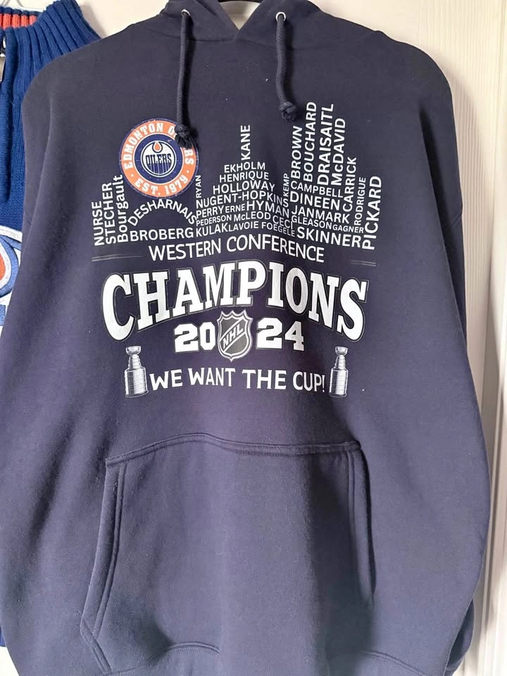 XL oilers hoodie
