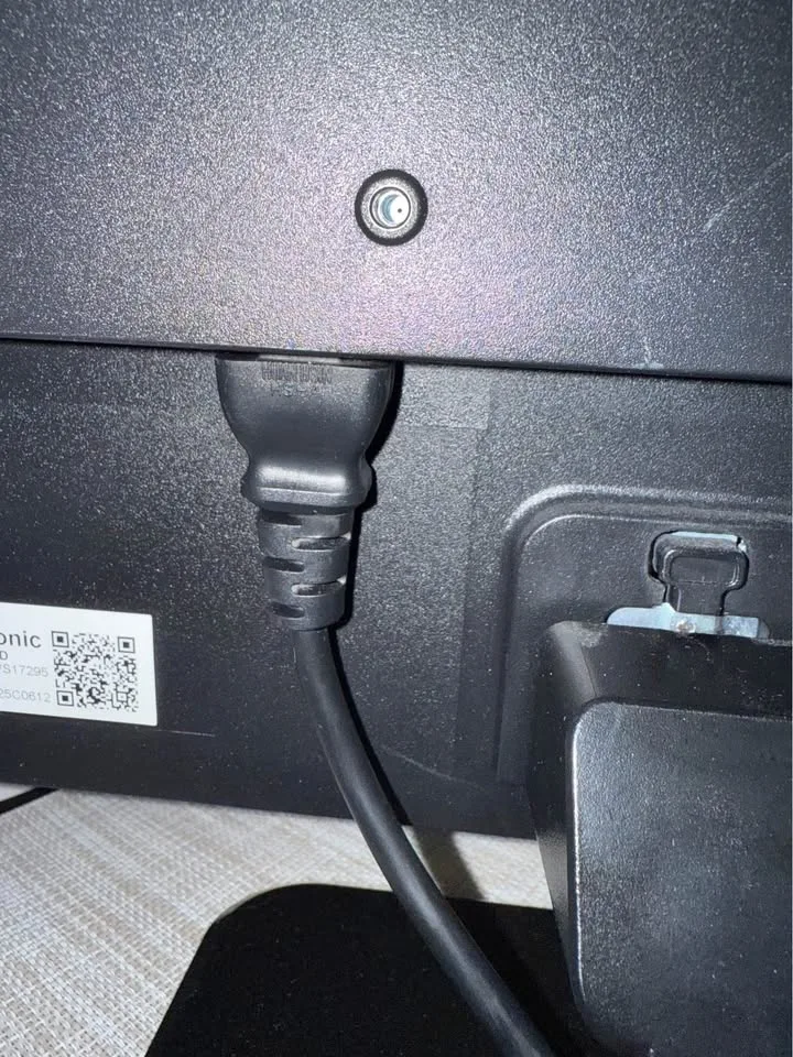 View Sonic monitor HD 24” image indicator(4)