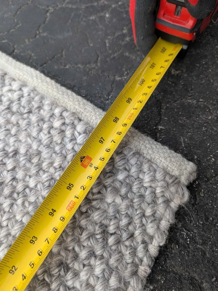 Article wool rug 5' x 8' - photo 5
