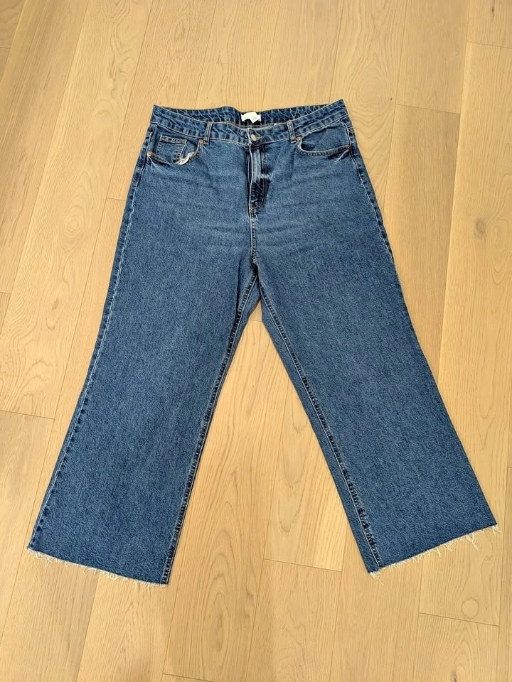 H&M High-Rise Wide Leg Women’s Jeans - (Size 16)