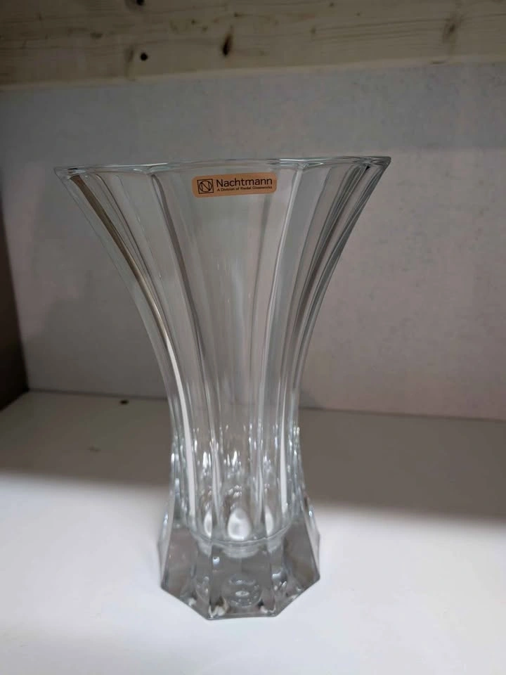 Brand new crystal vase - photo 2