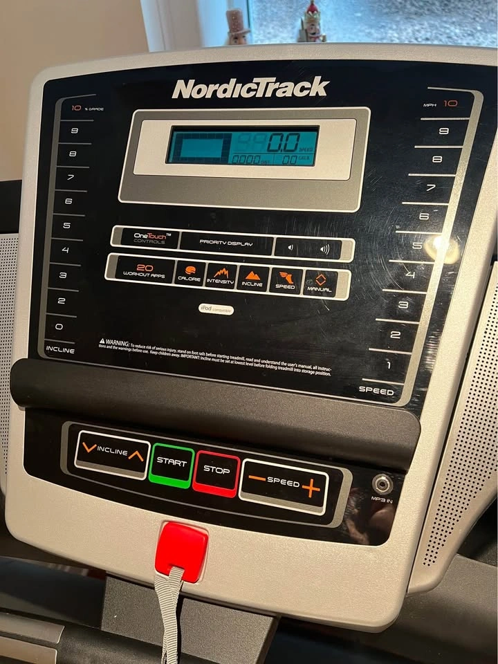 NordicTrack treadmill - photo 2