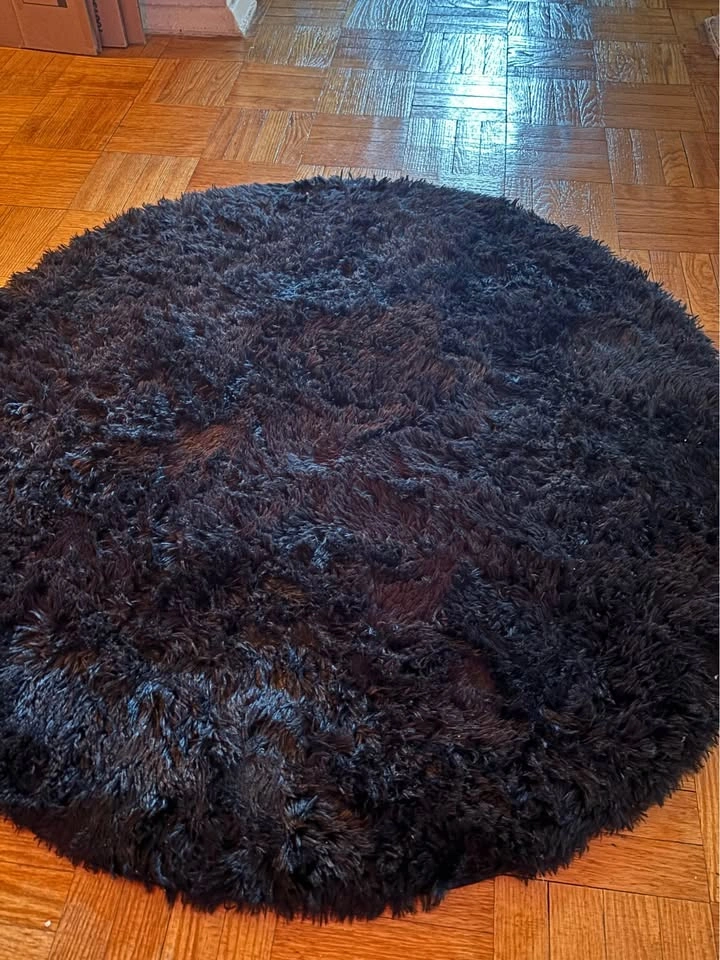 Fur black circle rug - photo 2