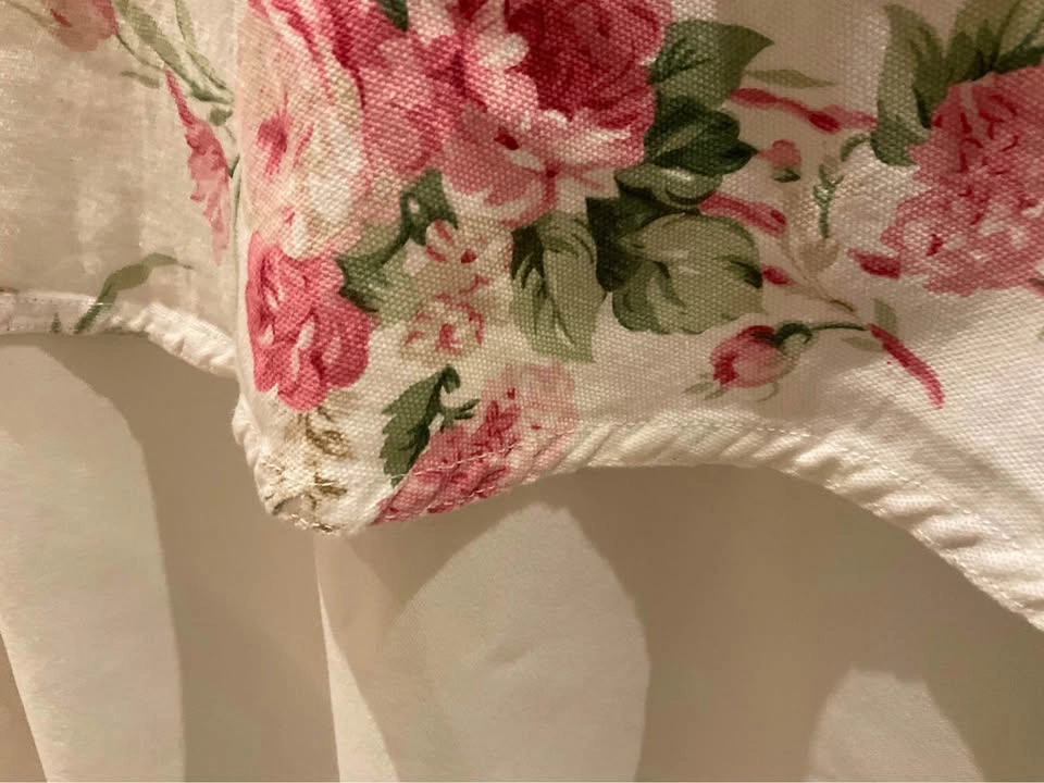 Table Cloth Pink Vintage Roses Round 67” - photo 5