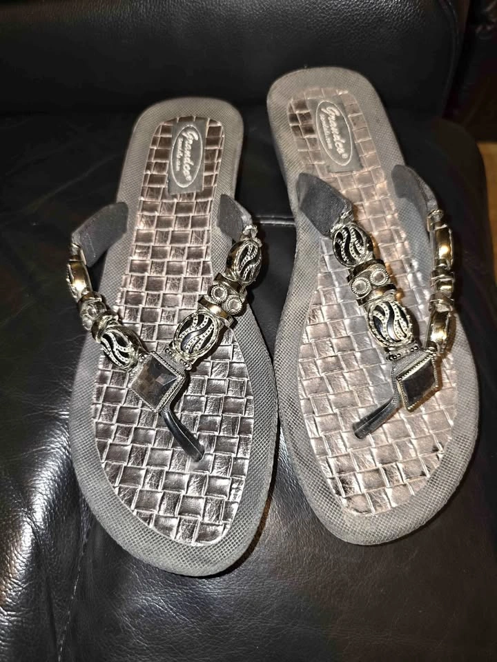Grandco Rhinestone Thong Sandals - Size 7