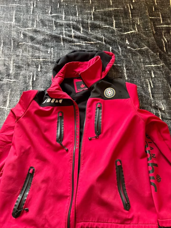 Canadian Geographic Softshell Jacket