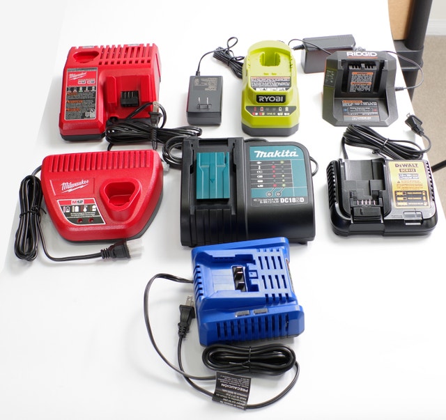 Battery Chargers - New - photo 2