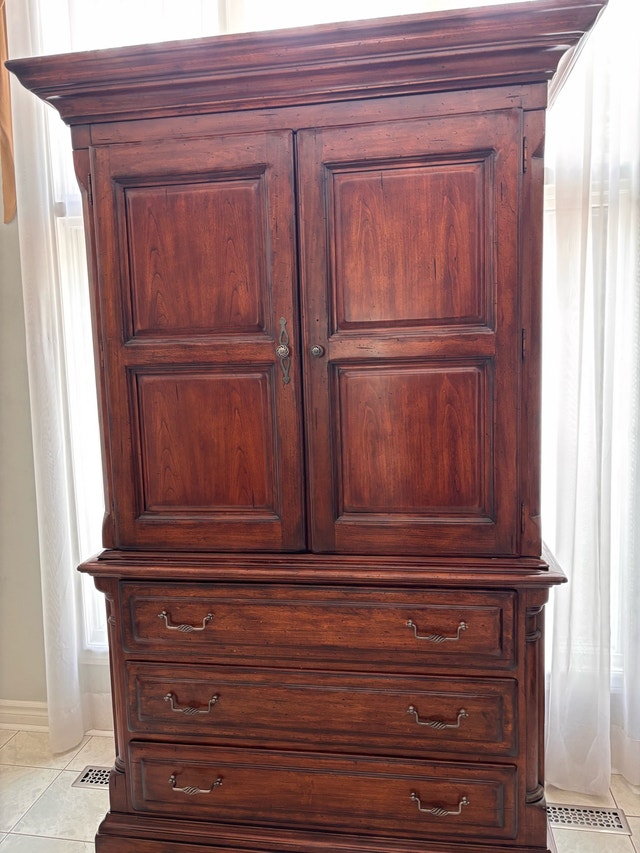 Solid Wood Armoire / Wardrobe – Excellent Storage