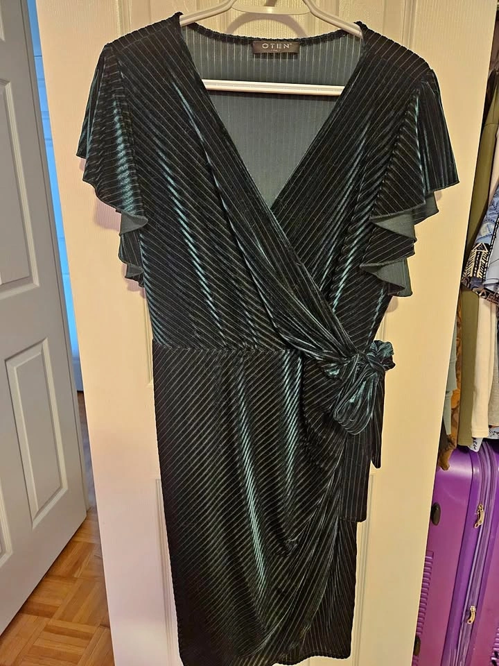 XXL Green Velvet Dress